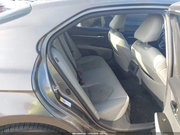 4T1B11HKXKU163487 2019 TOYOTA CAMRY - Image 8