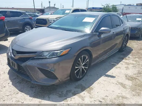 4T1B11HKXKU164719 2019 TOYOTA CAMRY - Image 2