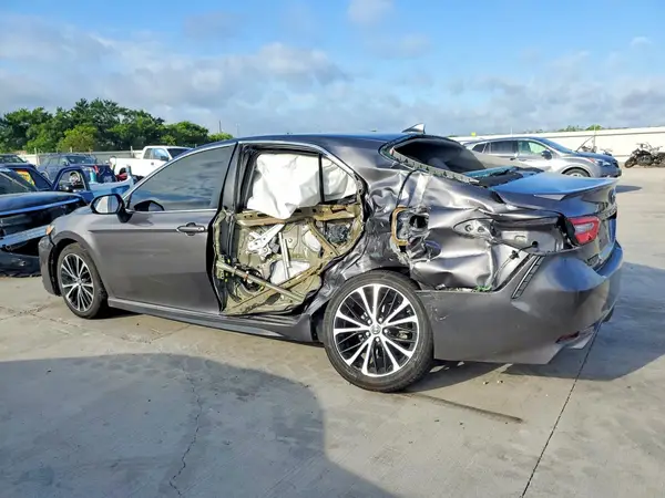 4T1B11HKXKU166633 2019 TOYOTA CAMRY - Image 2