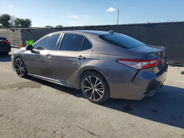 4T1B11HKXKU172769 2019 TOYOTA CAMRY - Image 2
