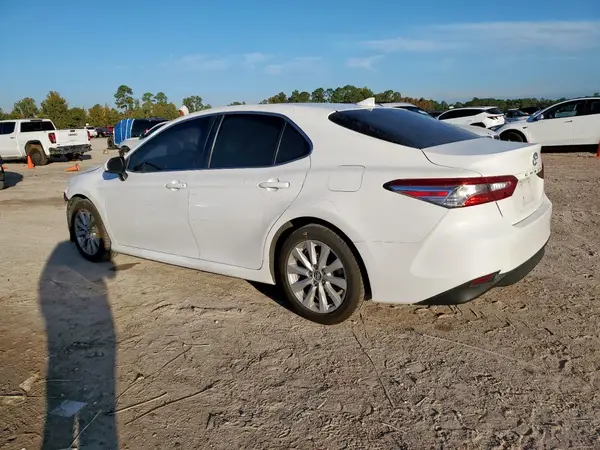 4T1B11HKXKU177423 2019 TOYOTA CAMRY - Image 2