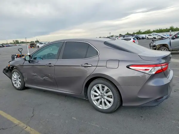 4T1B11HKXKU178197 2019 TOYOTA CAMRY - Image 2