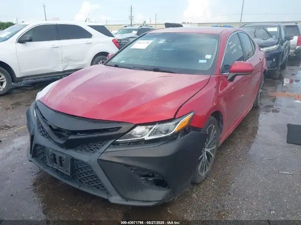 4T1B11HKXKU178801 2019 TOYOTA CAMRY - Image 2