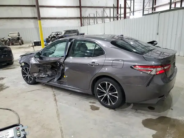 4T1B11HKXKU181228 2019 TOYOTA CAMRY - Image 2