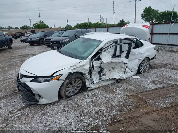 4T1B11HKXKU184503 2019 TOYOTA CAMRY - Image 2