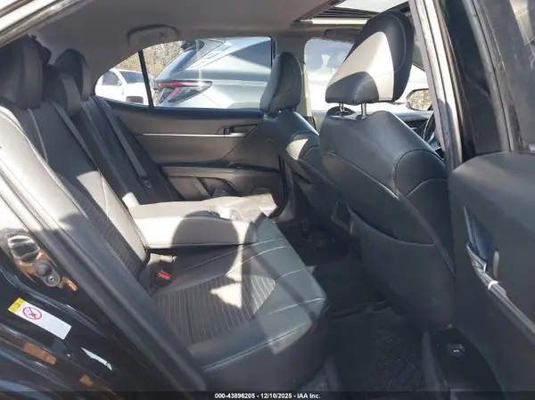 4T1B11HKXKU188793 2019 TOYOTA CAMRY - Image 8