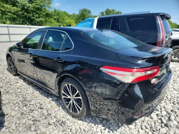 4T1B11HKXKU194612 2019 TOYOTA CAMRY - Image 2