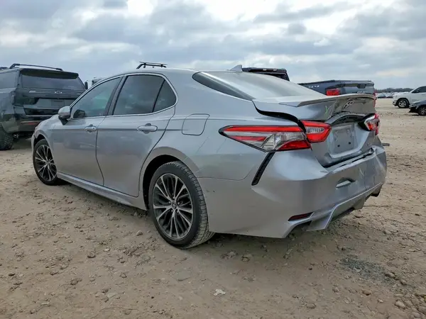 4T1B11HKXKU195548 2019 TOYOTA CAMRY - Image 2