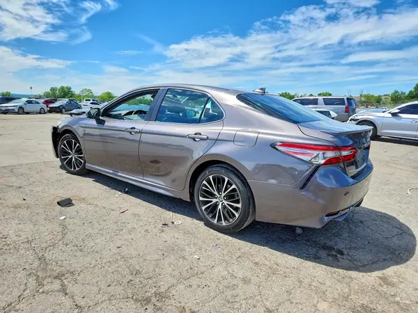 4T1B11HKXKU200229 2019 TOYOTA CAMRY - Image 2
