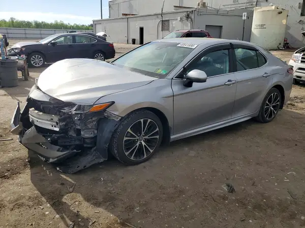 4T1B11HKXKU200263 2019 TOYOTA CAMRY - Image 1