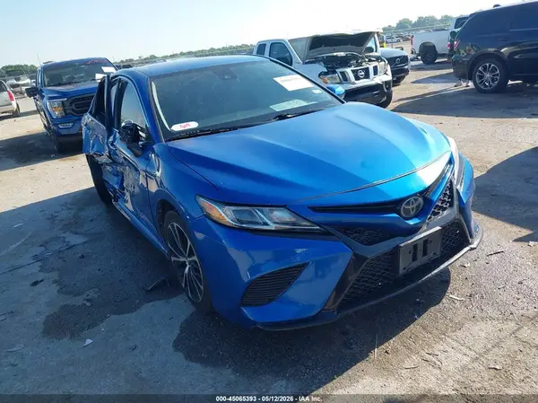 4T1B11HKXKU200618 2019 TOYOTA CAMRY - Image 1