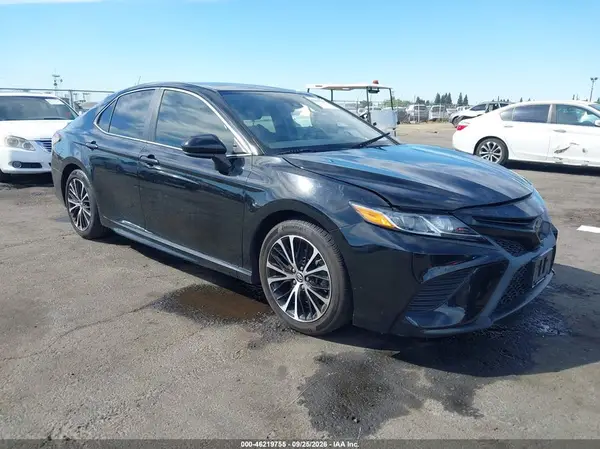 4T1B11HKXKU202241 2019 TOYOTA CAMRY - Image 1