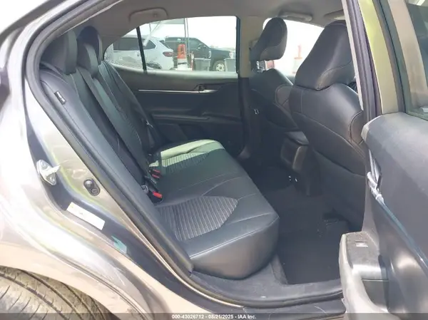 4T1B11HKXKU202773 2019 TOYOTA CAMRY - Image 8
