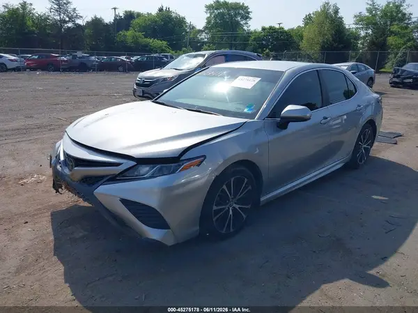 4T1B11HKXKU204233 2019 TOYOTA CAMRY - Image 2