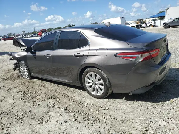 4T1B11HKXKU205155 2019 TOYOTA CAMRY - Image 2
