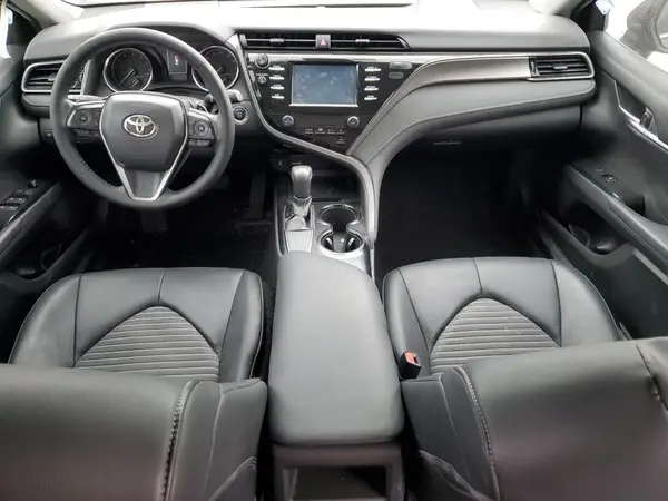 4T1B11HKXKU208962 2019 TOYOTA CAMRY - Image 8