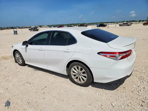 4T1B11HKXKU211604 2019 TOYOTA CAMRY - Image 2