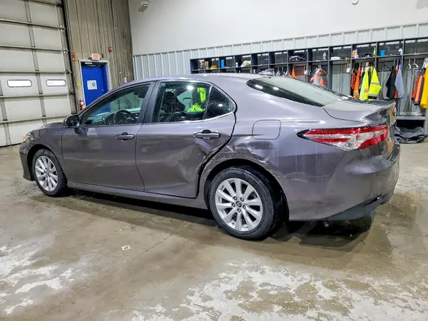 4T1B11HKXKU213191 2019 TOYOTA CAMRY - Image 2
