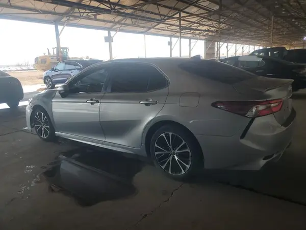 4T1B11HKXKU216222 2019 TOYOTA CAMRY - Image 2