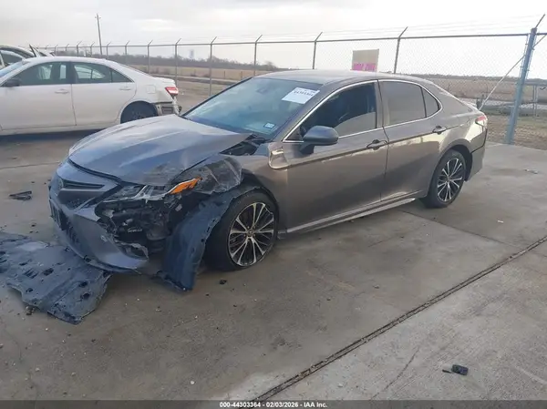 4T1B11HKXKU217953 2019 TOYOTA CAMRY - Image 2