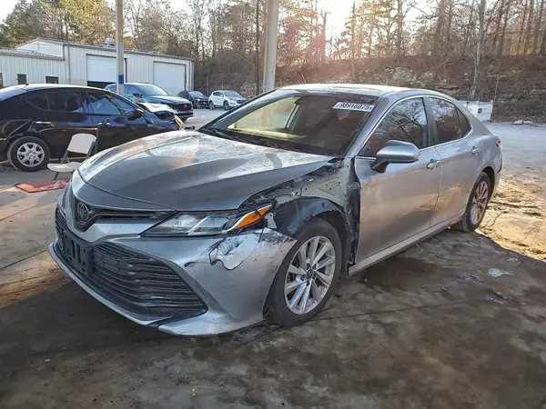 4T1B11HKXKU220366 2019 TOYOTA CAMRY - Image 1