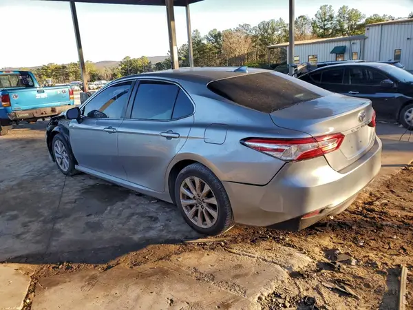 4T1B11HKXKU220366 2019 TOYOTA CAMRY - Image 2