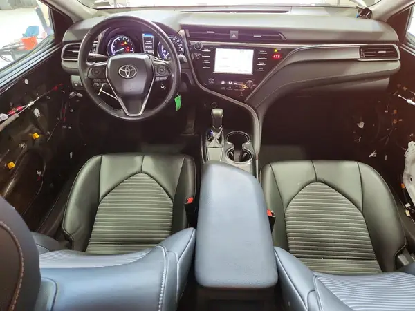 4T1B11HKXKU224837 2019 TOYOTA CAMRY - Image 8