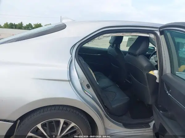 4T1B11HKXKU229178 2019 TOYOTA CAMRY - Image 8