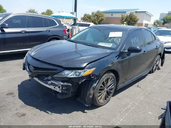 4T1B11HKXKU229911 2019 TOYOTA CAMRY - Image 2