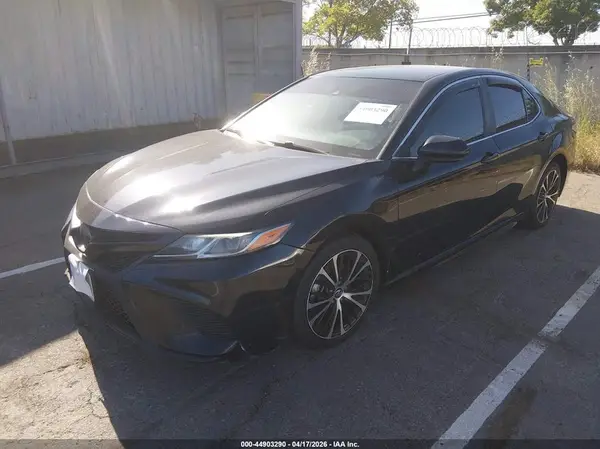 4T1B11HKXKU236440 2019 TOYOTA CAMRY - Image 2