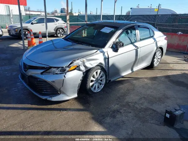 4T1B11HKXKU236809 2019 TOYOTA CAMRY - Image 2