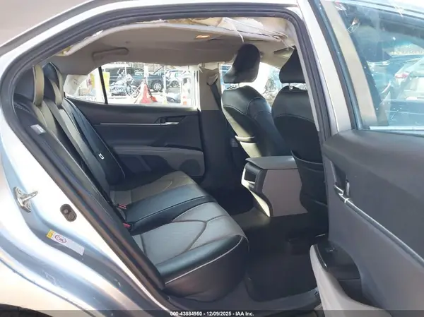 4T1B11HKXKU236809 2019 TOYOTA CAMRY - Image 8