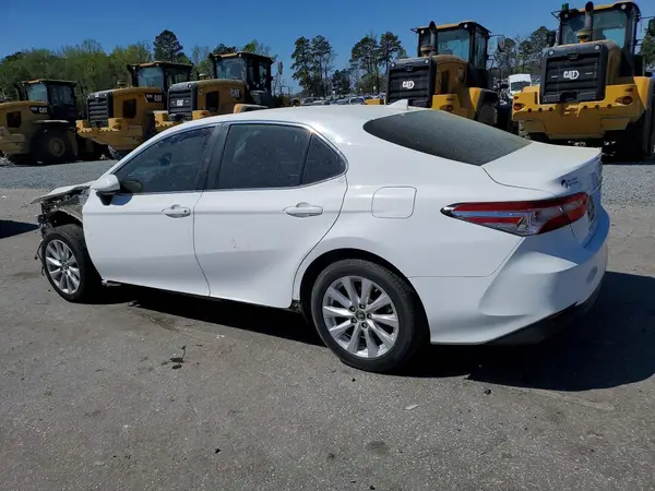 4T1B11HKXKU240181 2019 TOYOTA CAMRY - Image 2