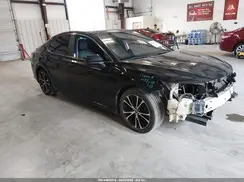4T1B11HKXKU241086 2019 TOYOTA CAMRY