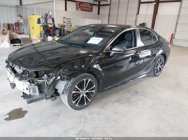 4T1B11HKXKU241086 2019 TOYOTA CAMRY - Image 2