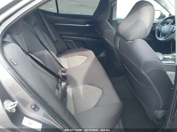 4T1B11HKXKU242237 2019 TOYOTA CAMRY - Image 8