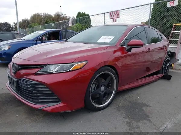 4T1B11HKXKU243453 2019 TOYOTA CAMRY - Image 2