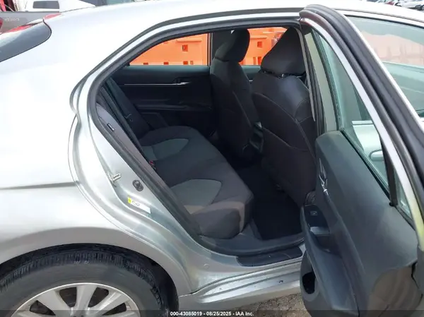 4T1B11HKXKU244554 2019 TOYOTA CAMRY - Image 8