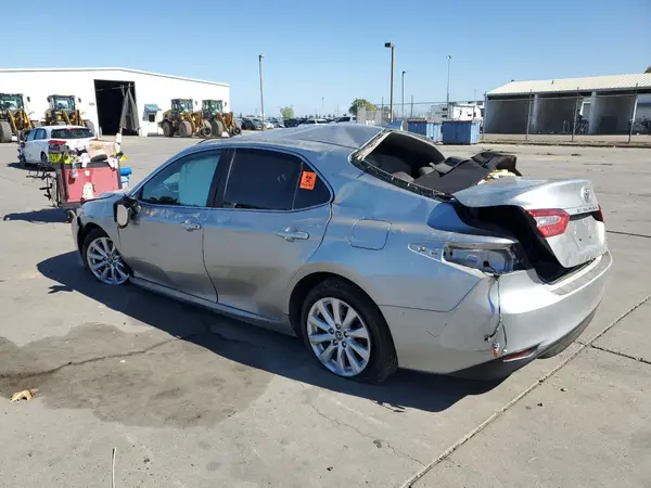 4T1B11HKXKU244649 2019 TOYOTA CAMRY - Image 2