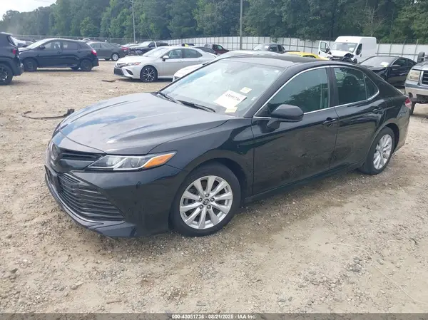 4T1B11HKXKU245297 2019 TOYOTA CAMRY - Image 2
