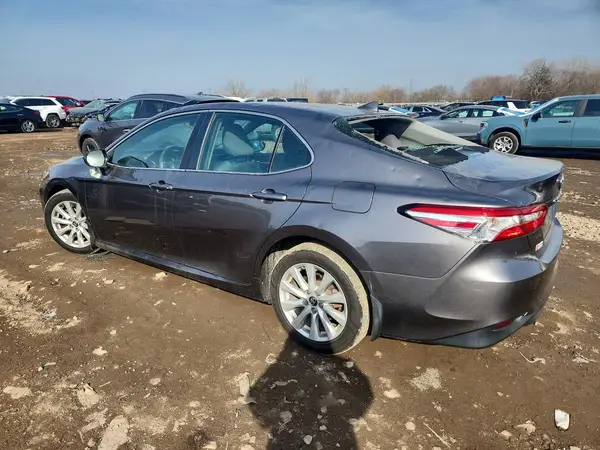 4T1B11HKXKU245462 2019 TOYOTA CAMRY - Image 2