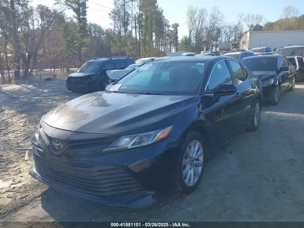 4T1B11HKXKU246756 2019 TOYOTA CAMRY - Image 2