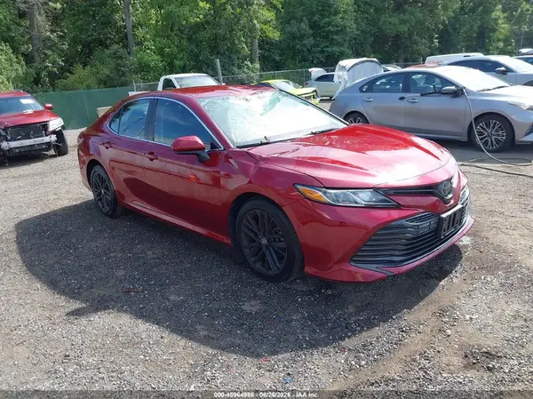 4T1B11HKXKU247261 2019 TOYOTA CAMRY - Image 1