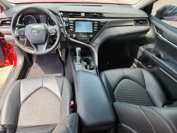 4T1B11HKXKU248636 2019 TOYOTA CAMRY - Image 8