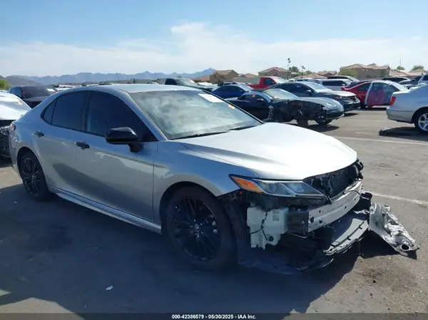 4T1B11HKXKU251570 2019 TOYOTA CAMRY - Image 1