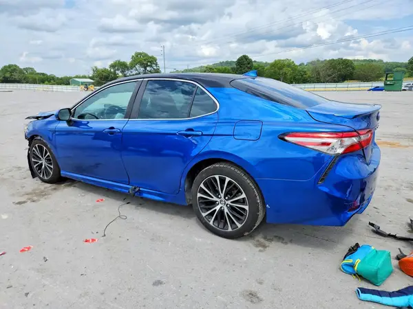 4T1B11HKXKU257031 2019 TOYOTA CAMRY - Image 2