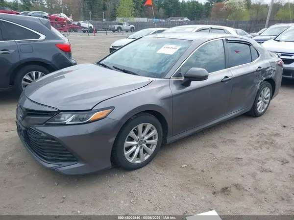 4T1B11HKXKU257224 2019 TOYOTA CAMRY - Image 2