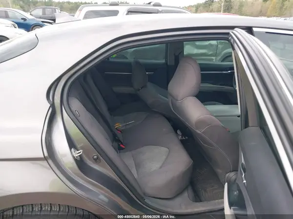 4T1B11HKXKU257224 2019 TOYOTA CAMRY - Image 8
