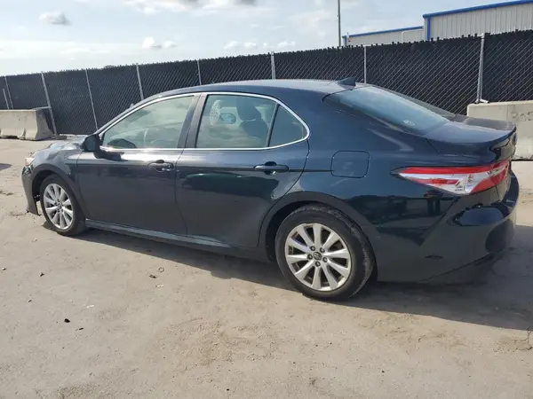 4T1B11HKXKU259569 2019 TOYOTA CAMRY - Image 2