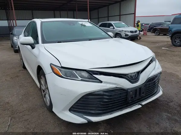 4T1B11HKXKU259605 2019 TOYOTA CAMRY - Image 1
